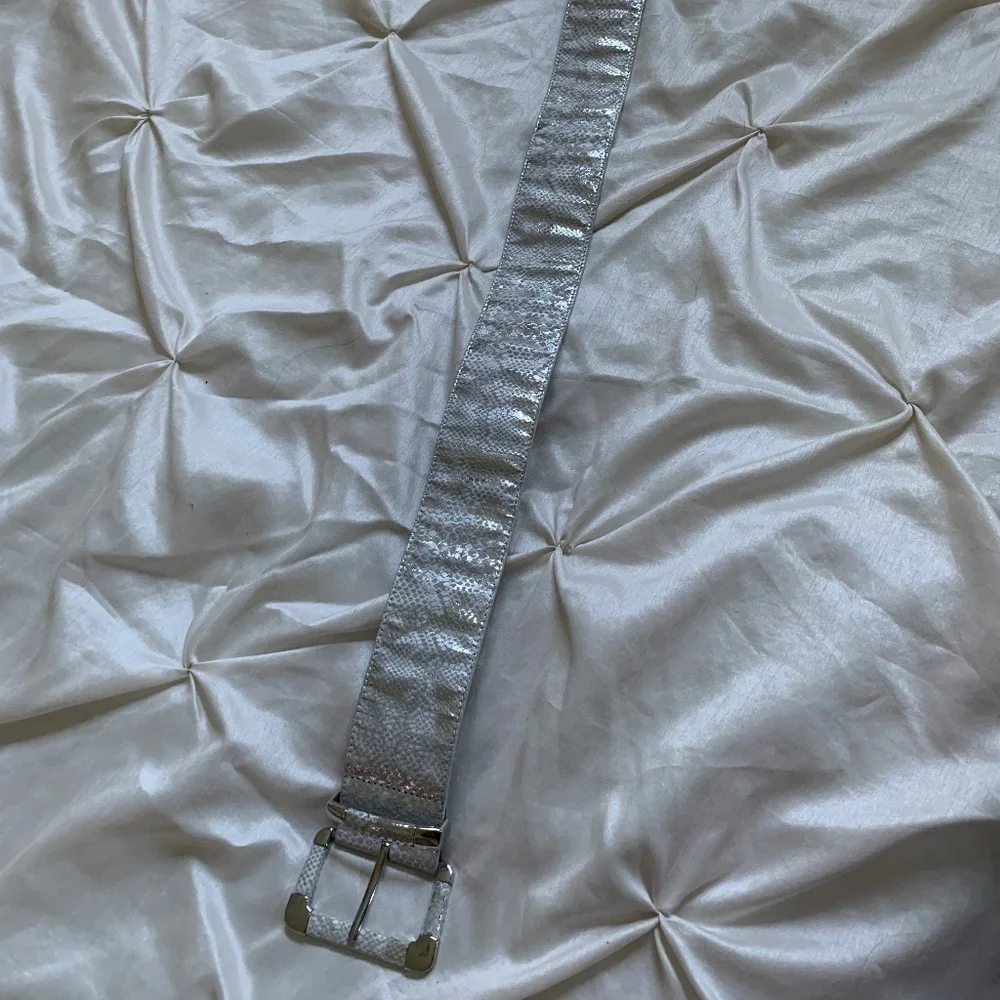 White House Black Market Silver Snakeprint Belt sz M